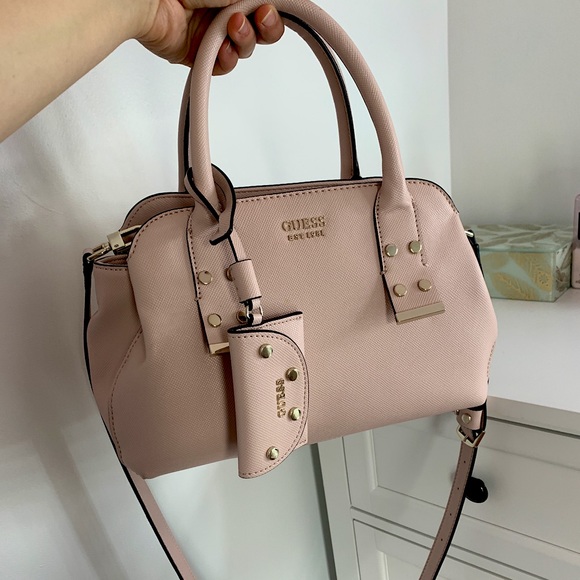 Guess Handbags - Guess Purse